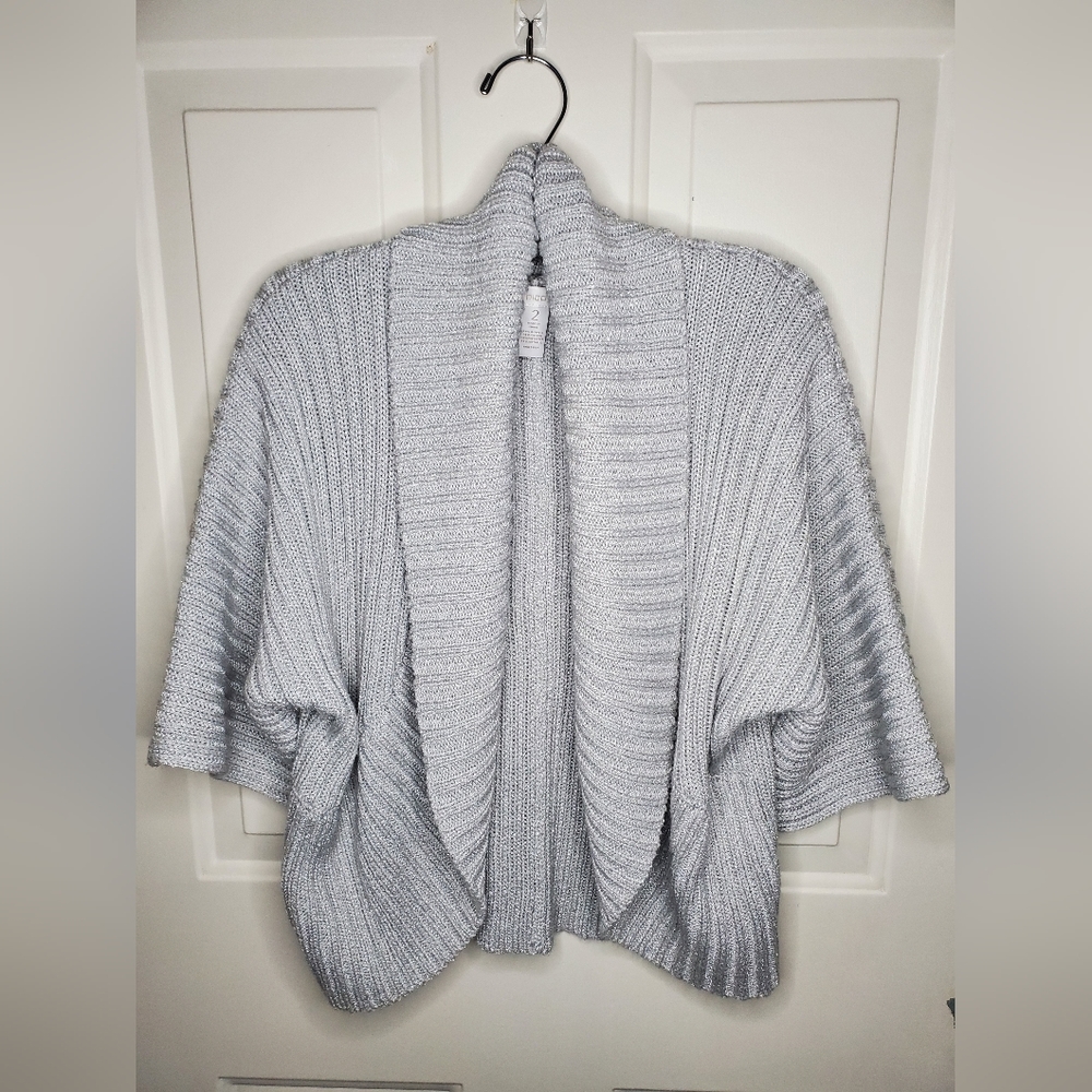 Chico's Womens Sweater Open Front Crochet Cardigan Size 2 grey/silver knit